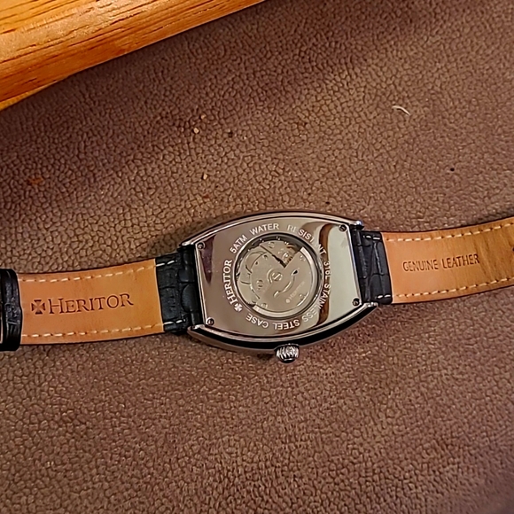 Heritor Mechanicl Automatic Watch w/papers - Picture 2 of 2